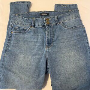 D. Jeans Size 14W